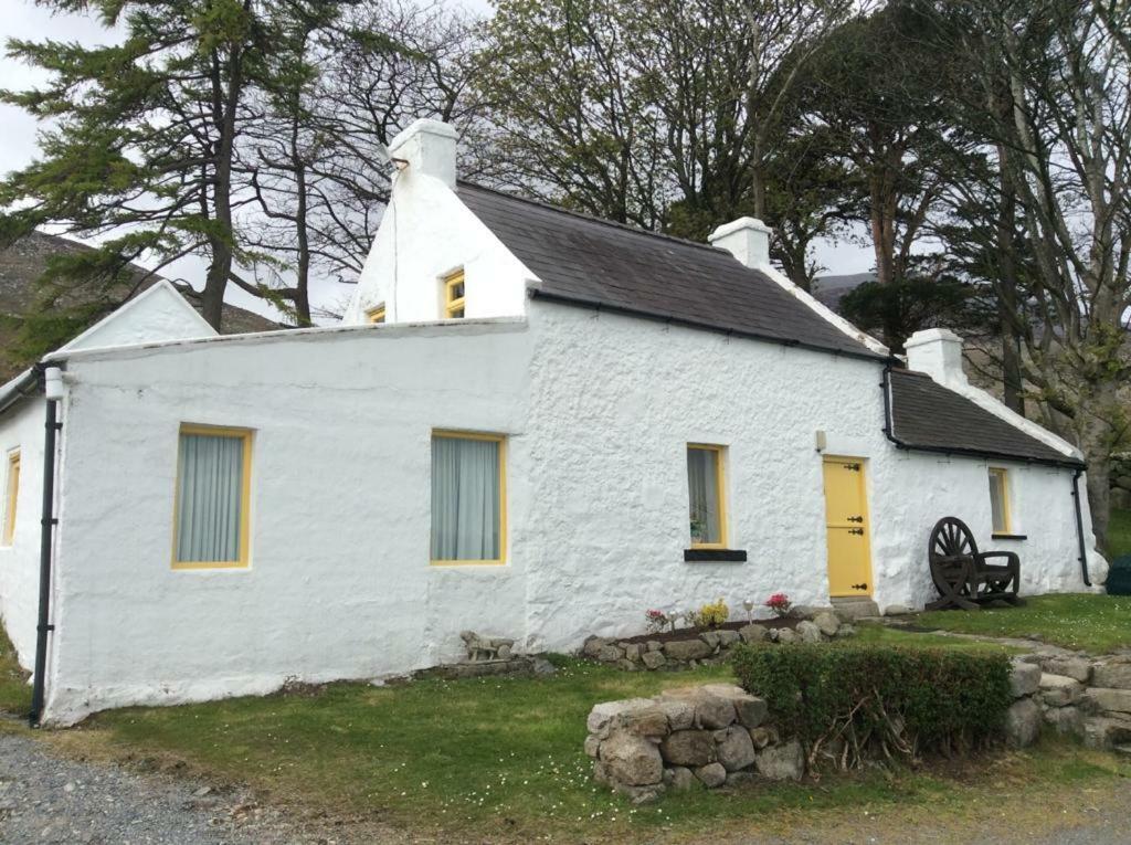 Stunning Views At Ballagh Cottage Newcastle Newcastle  Exterior photo