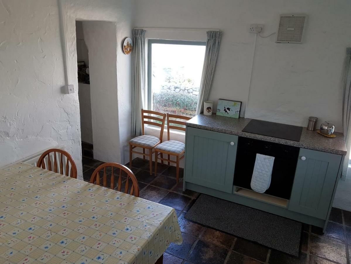 Stunning Views At Ballagh Cottage Newcastle Newcastle  Exterior photo